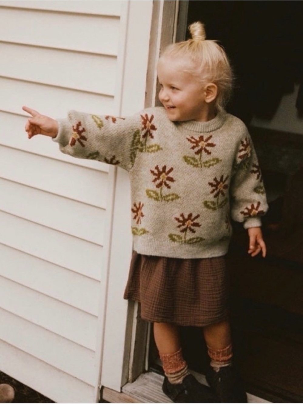 Zara Baby Girl Long Sleeve Knit Sweater With All Over Floral Pattern Size 2-3T